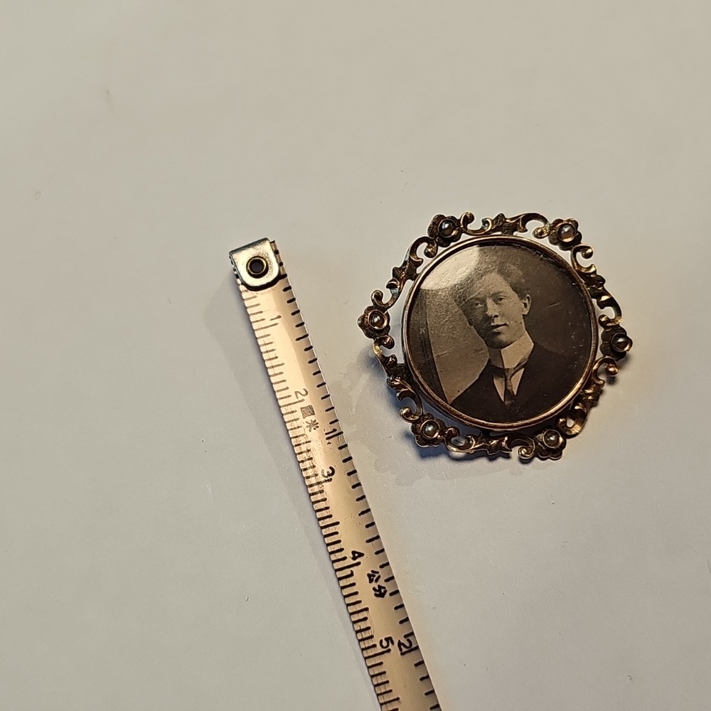 Victorian Picture Pin - Picture 3 of 3